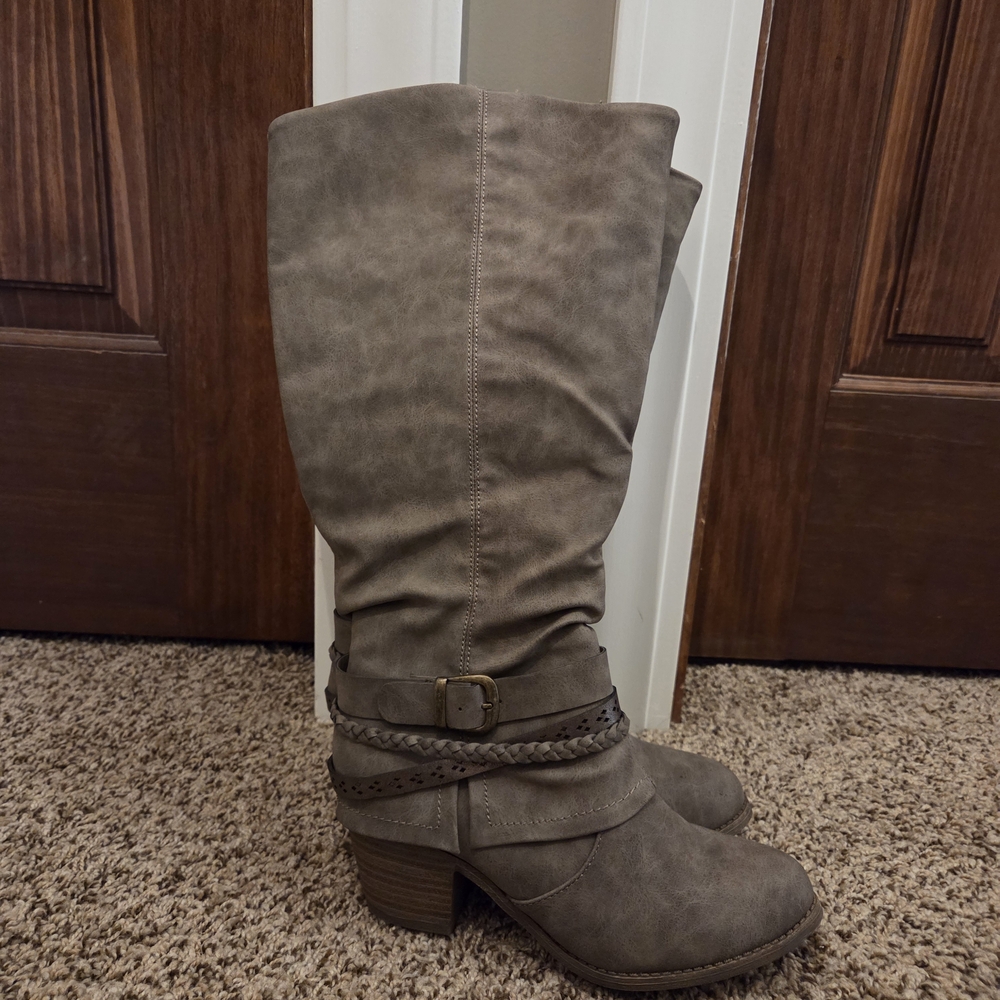 Maurices Gray Heeled Boots